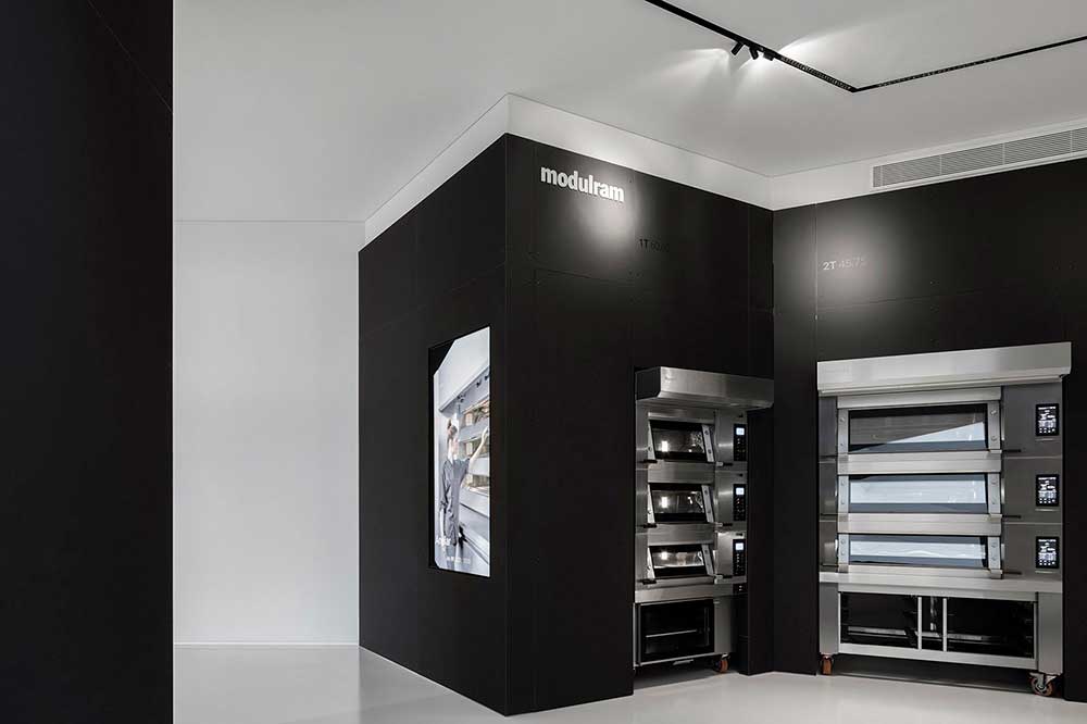 新鄉廠房辦公+展廳裝修設計