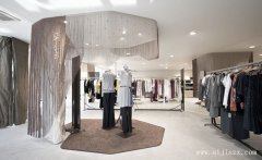 明亮大方的簡(jiǎn)約服裝專(zhuān)賣(mài)店鋪裝修效果圖
